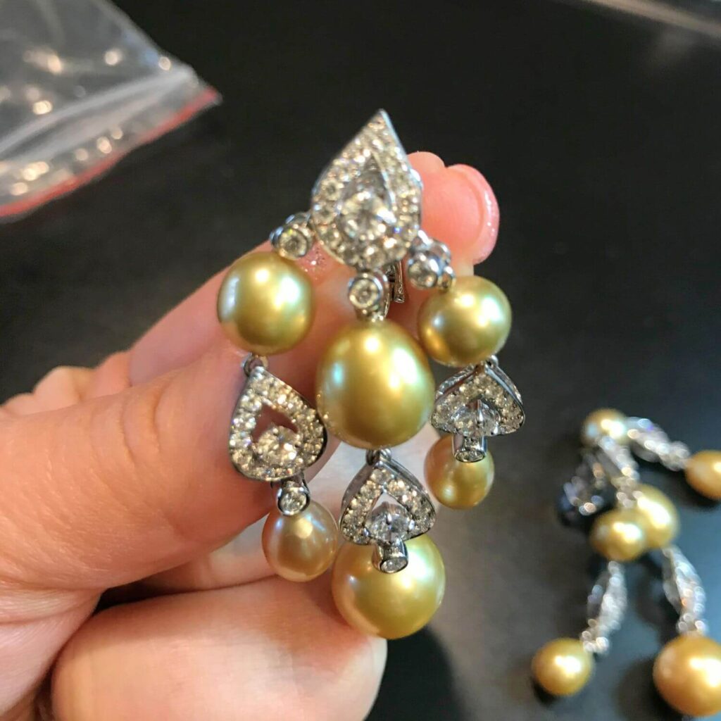 Earrings001-02