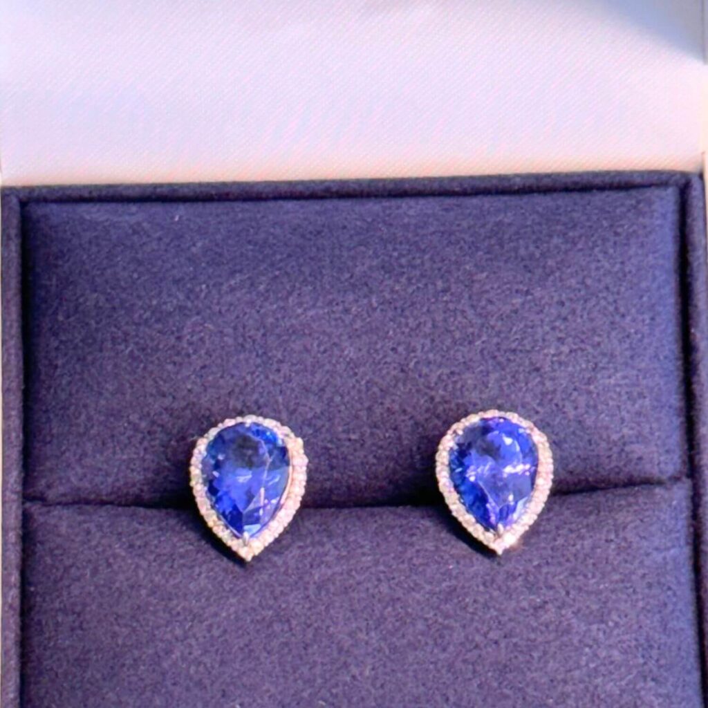Earrings001-25