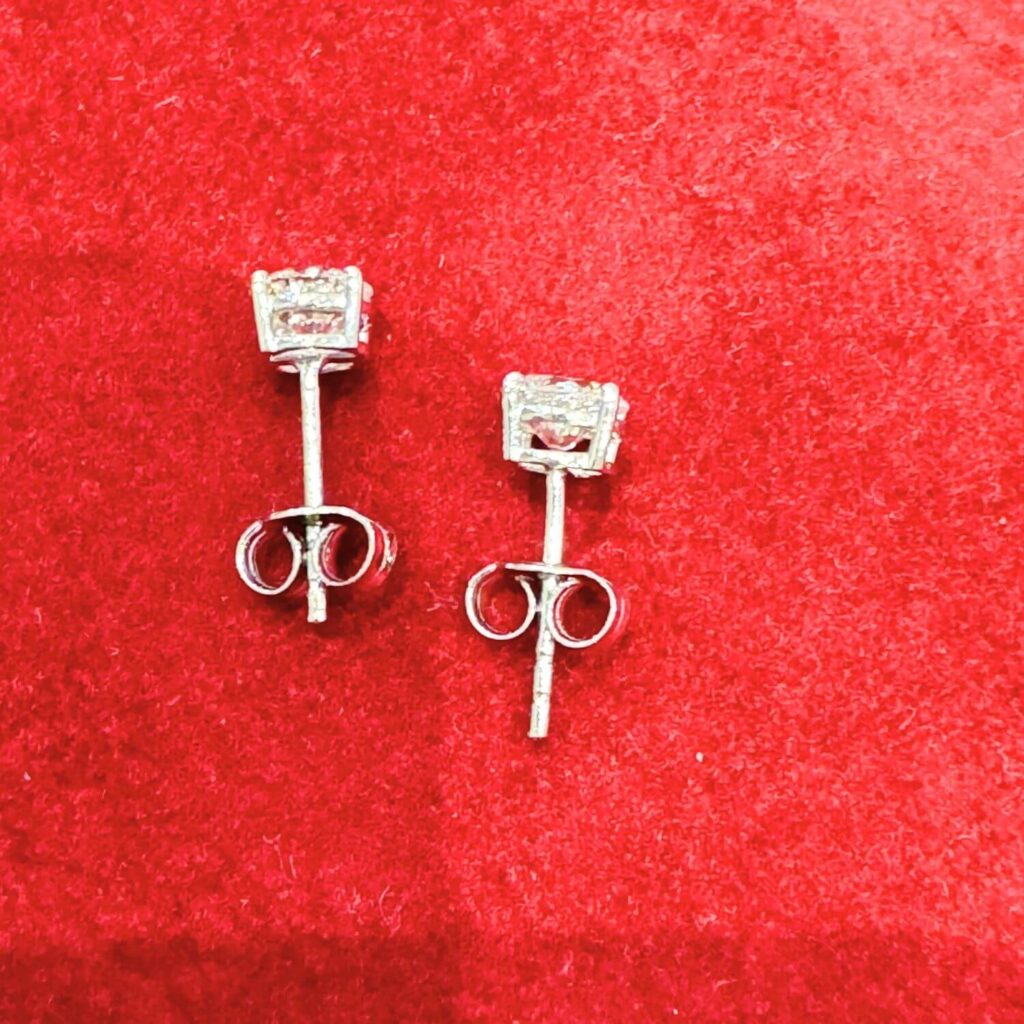 Earrings001-40