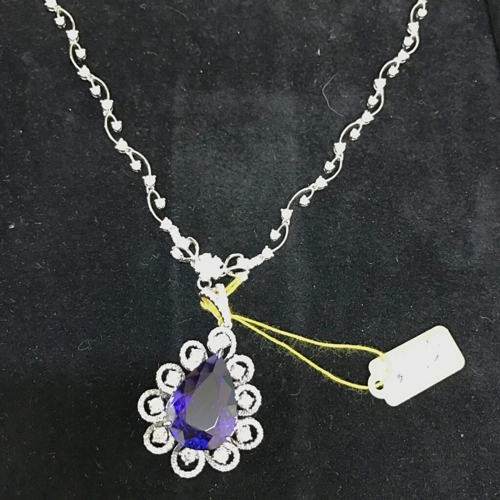 Necklace008