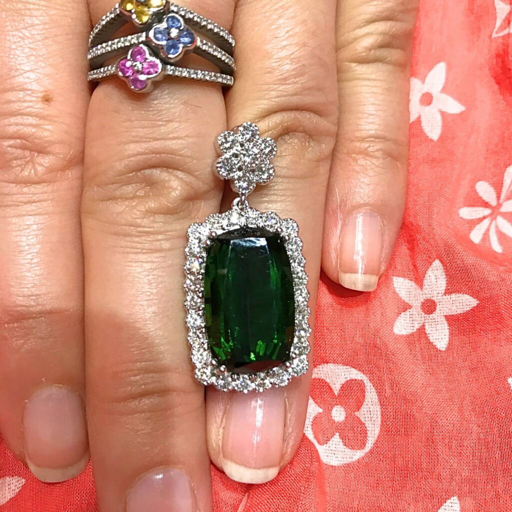 Necklace011
