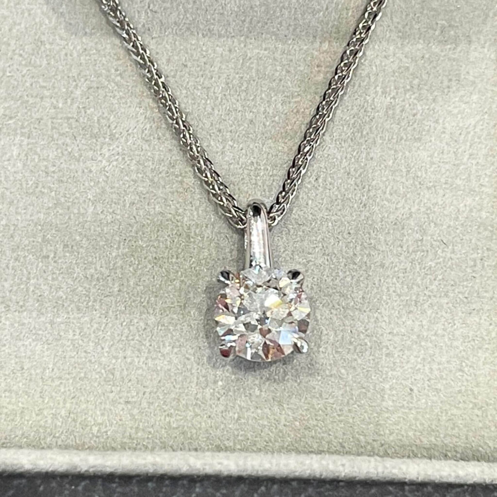 Necklace024