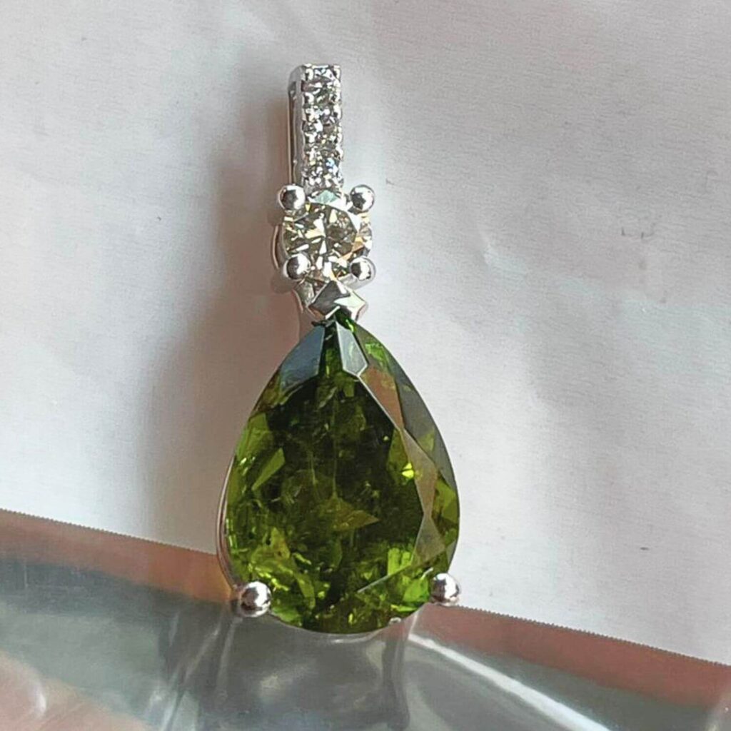 Necklace037