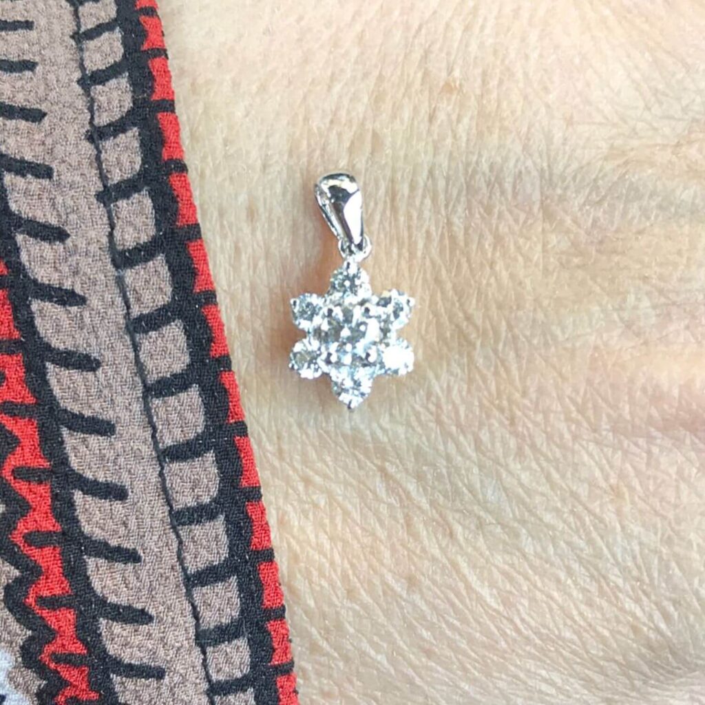 Necklace040