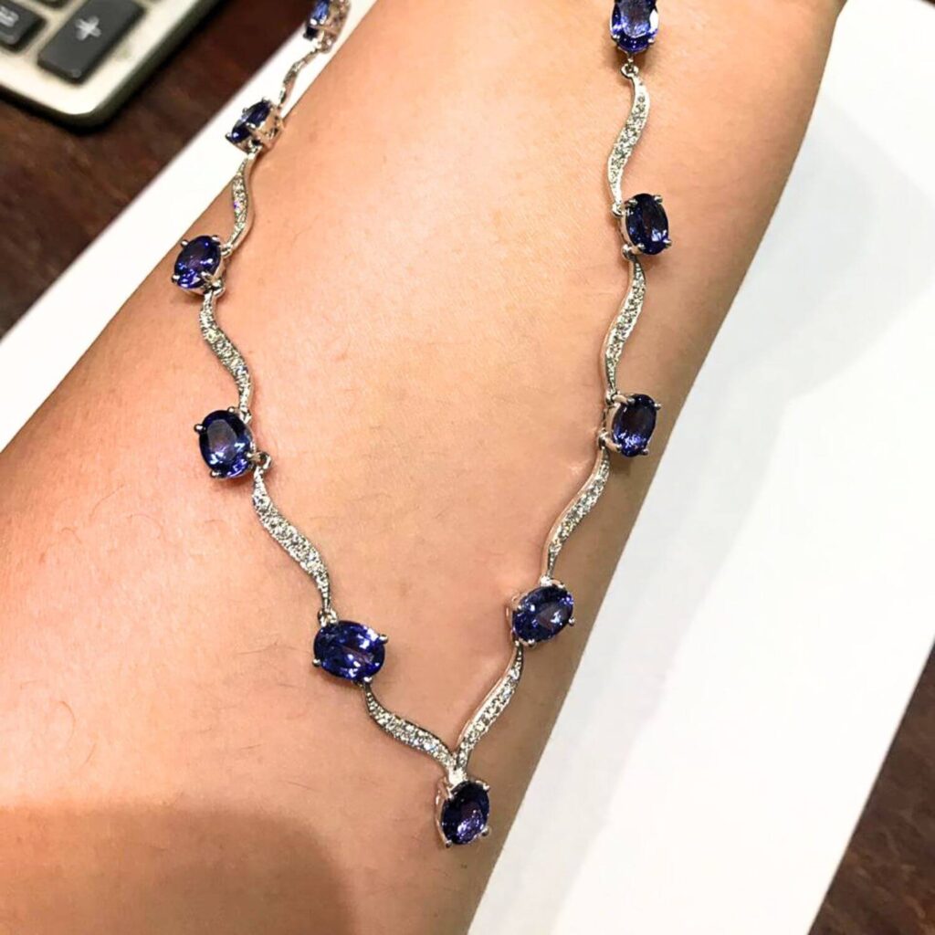Necklace044