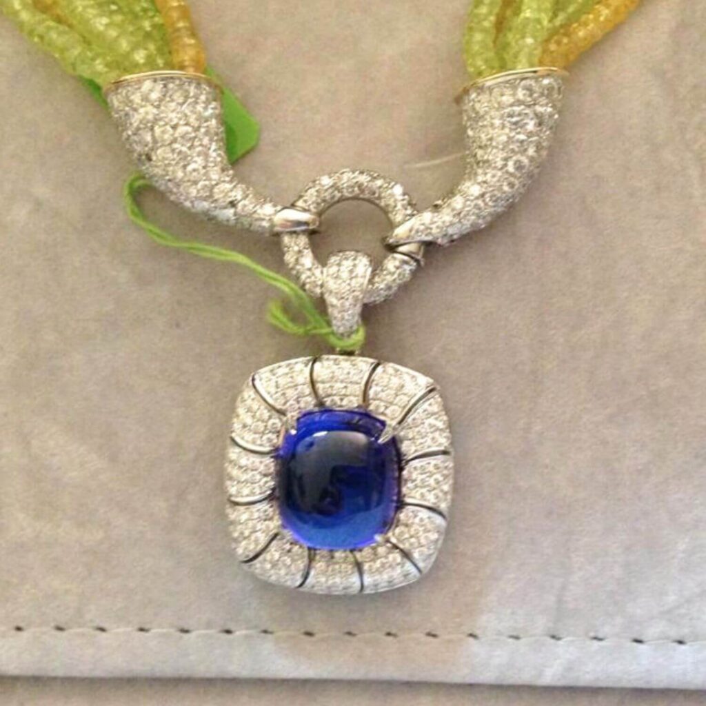Necklace052