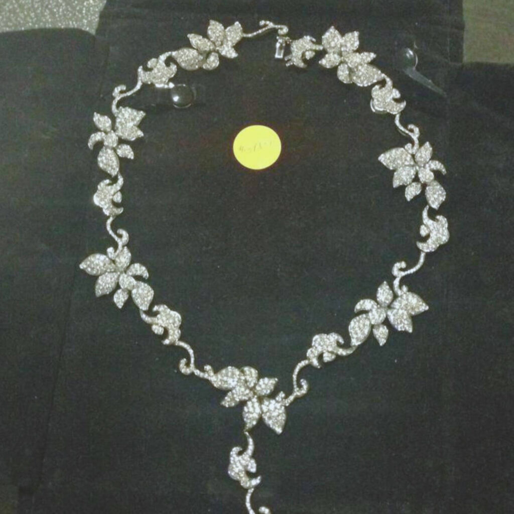 Necklace053