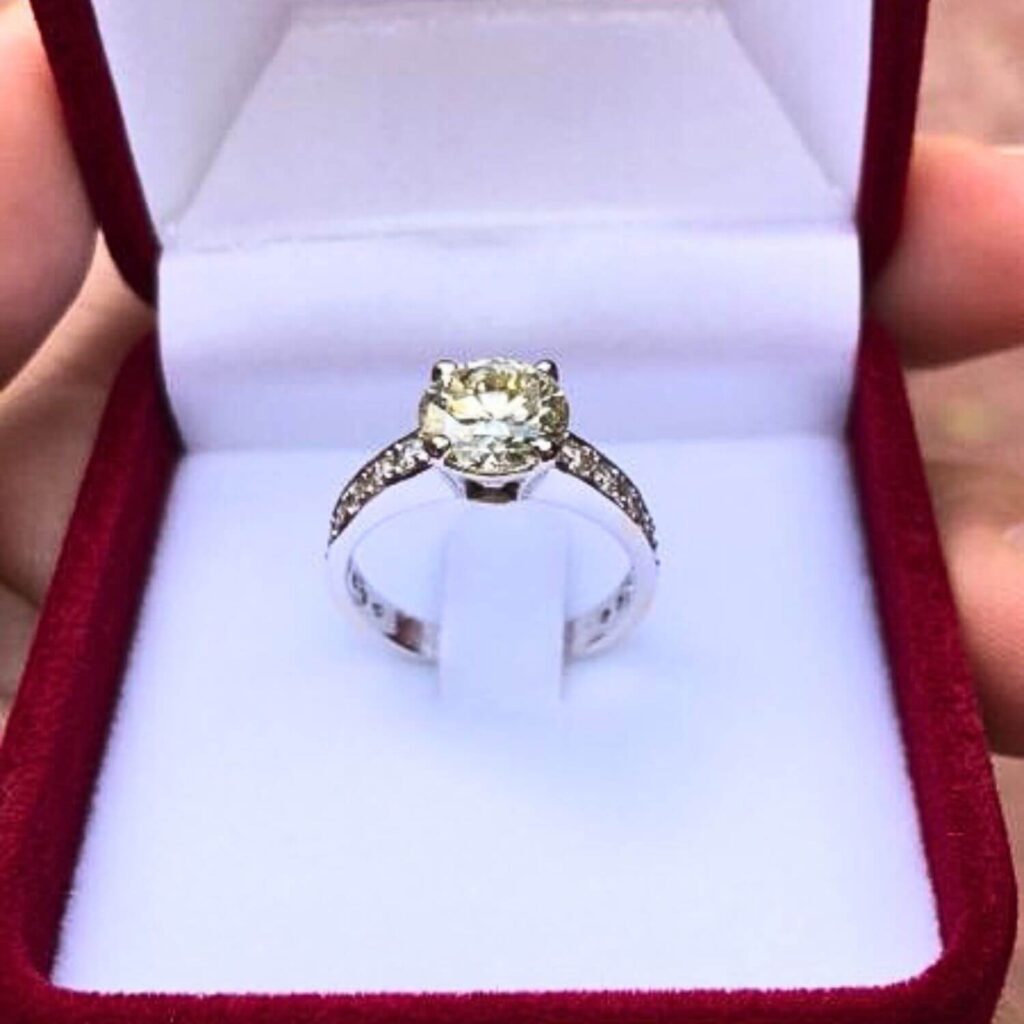 Ring025-01